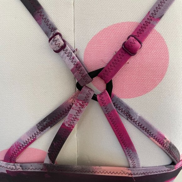 Nike Athletic Landscape Print Poly Blend Racer Back Tank Top Shelf Bra Purple S - Picture 7 of 13